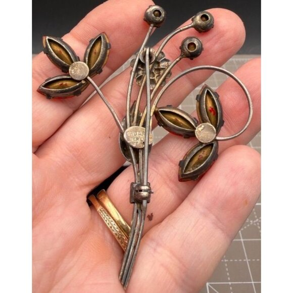 Vintage Truart Sterling Silver Floral Brooch Red Glass Stones Christmas